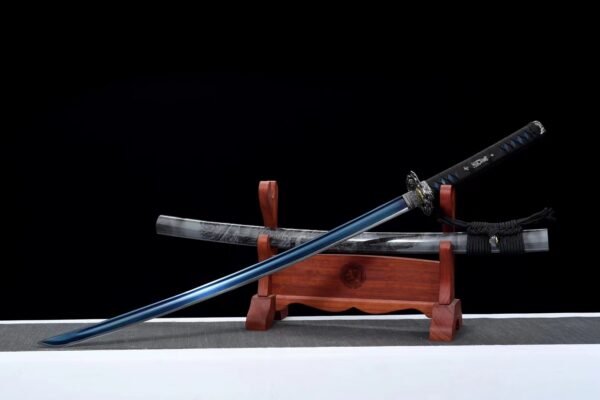 武士刀影龍